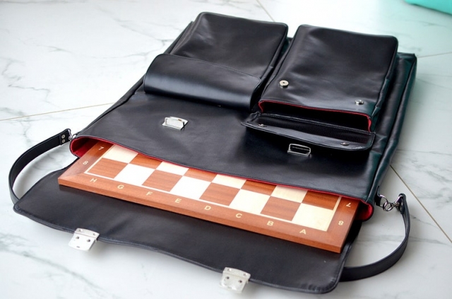 Complex bag for chess set